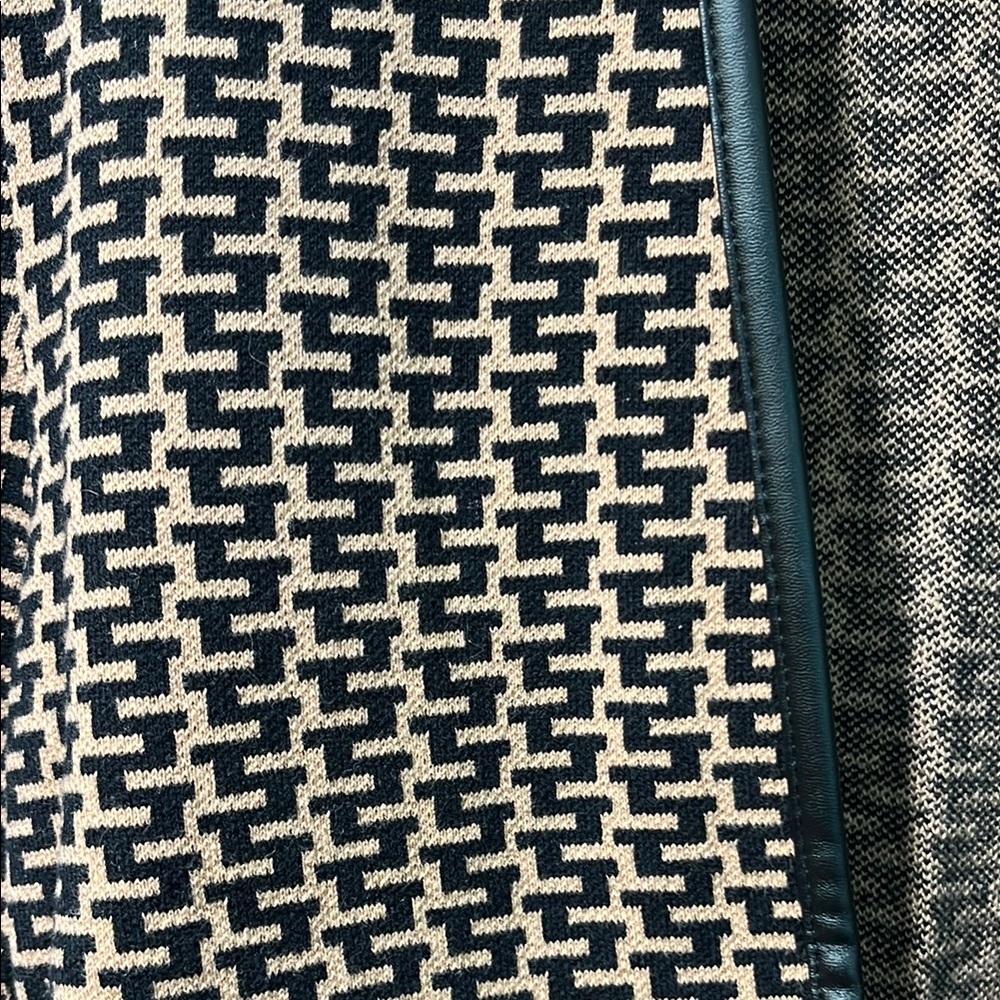 Ann Taylor factory Women's Black and Tan Jacket - Picture 2 of 3
